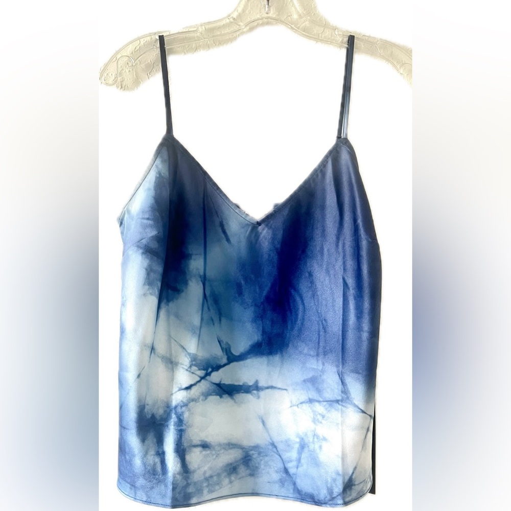 Carbon 38 multi blue tank size Small NWT
